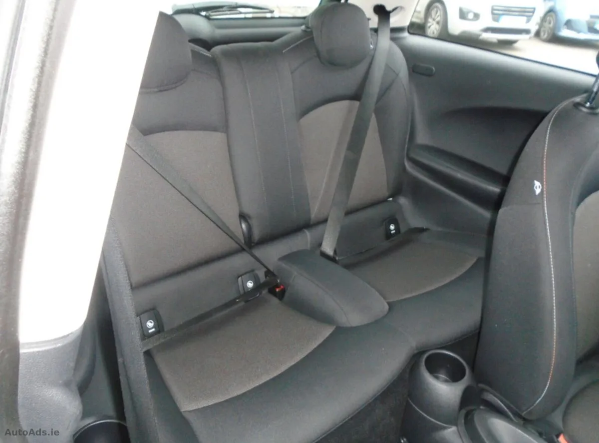 2014 Mini Cooper – photo 12