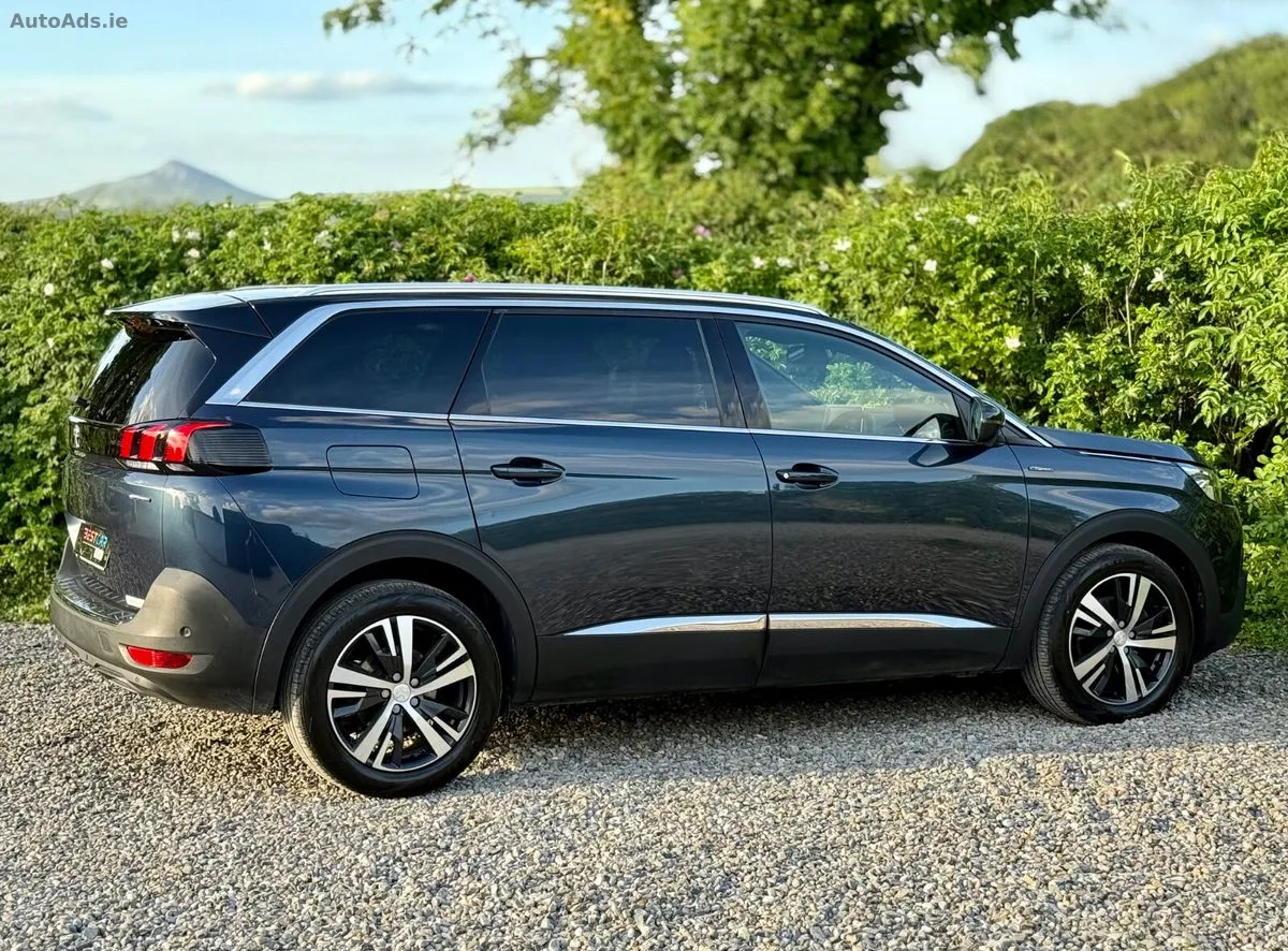 2019 Peugeot 5008 – photo 16