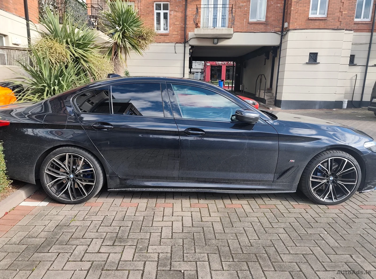 2021 BMW 5 Series – photo 9