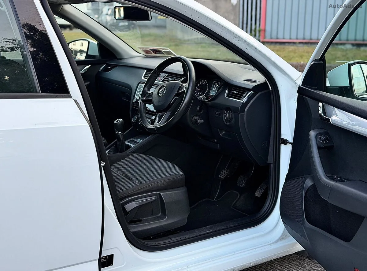2016 Skoda Octavia – photo 16