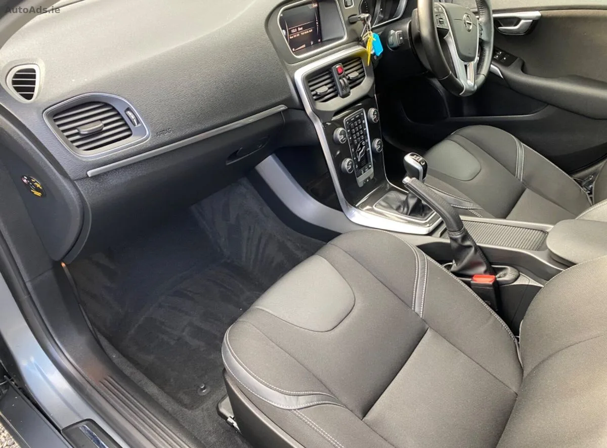 2019 Volvo V40 – photo 19