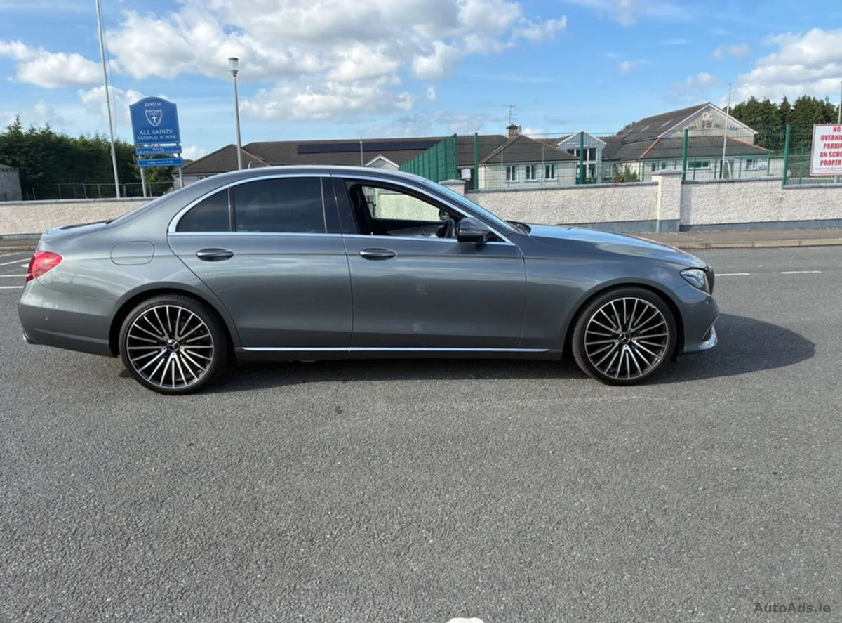 2019 Mercedes-Benz E-Class – photo 4