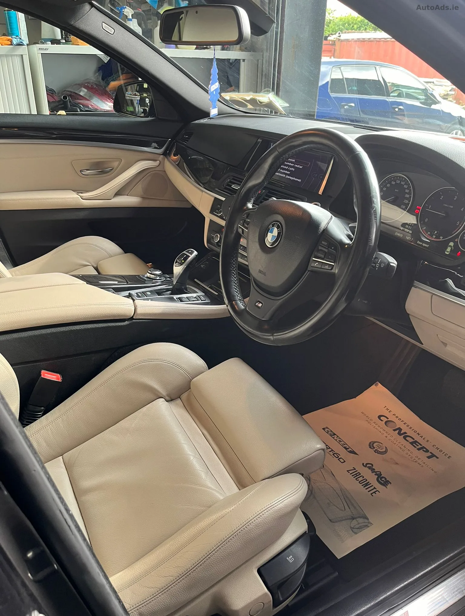 2011 BMW 5 Series – photo 6
