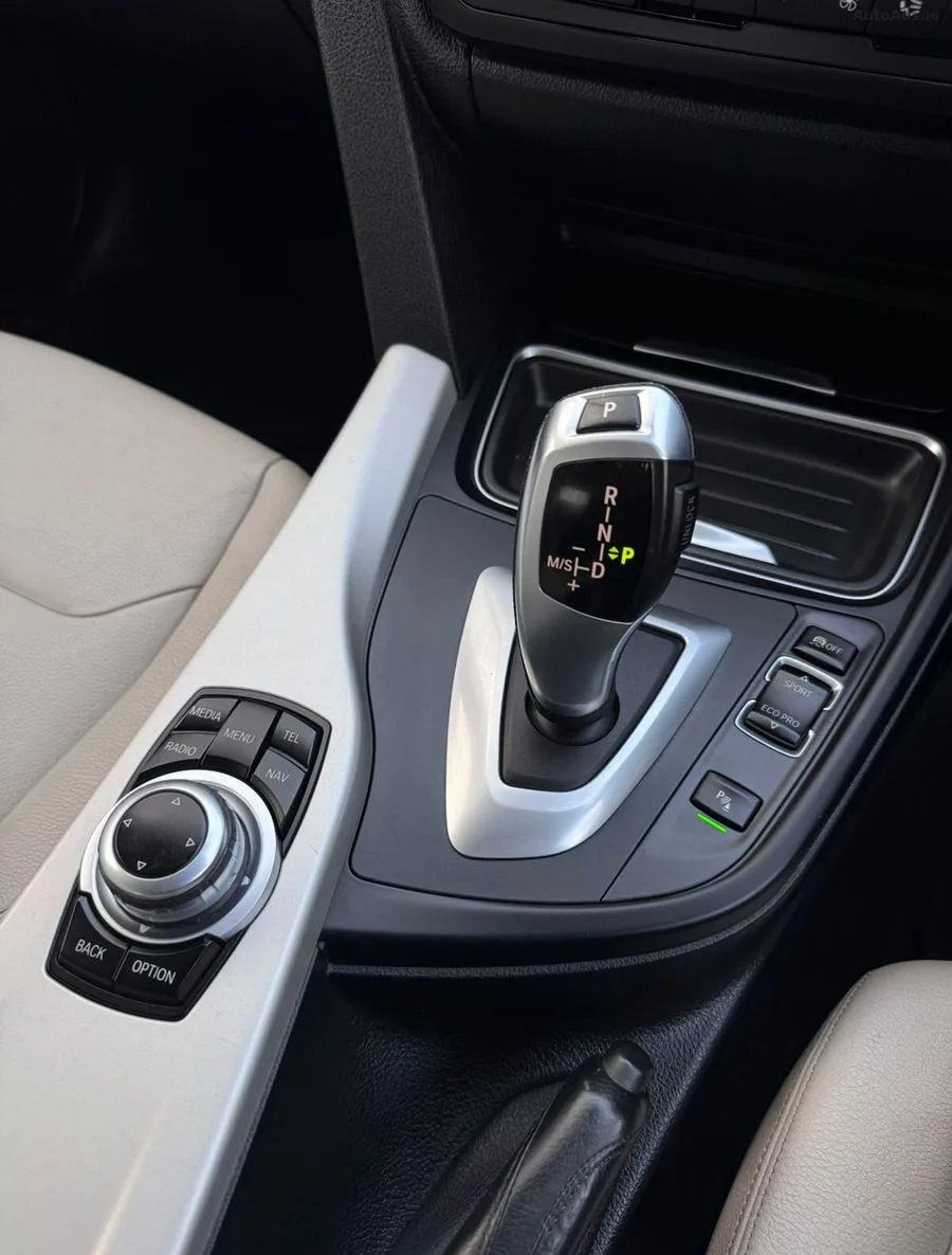 2015 BMW 3-Series – photo 20