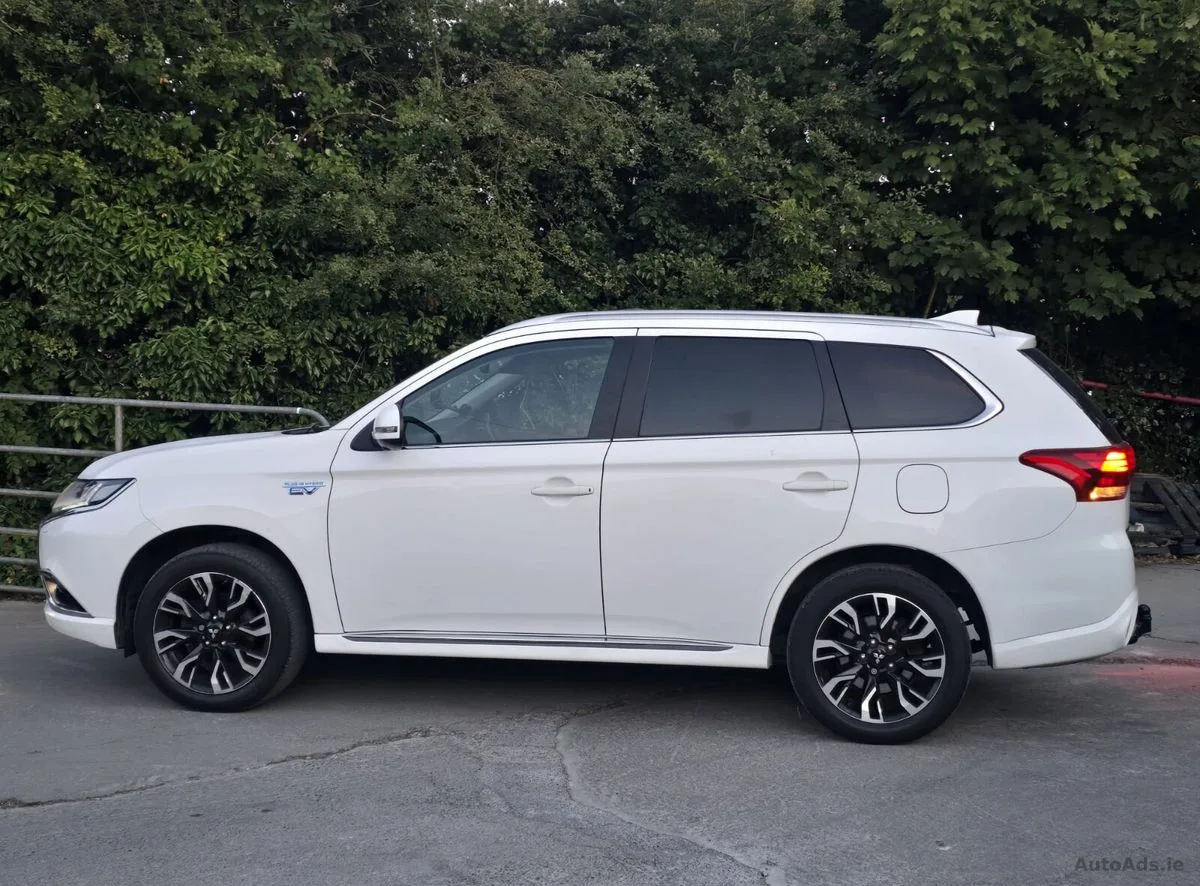2016 Mitsubishi Outlander – photo 6