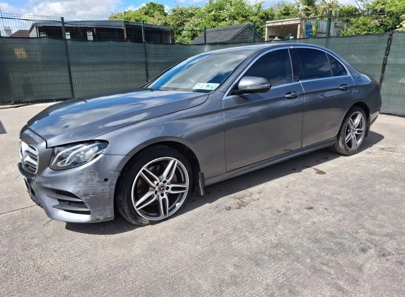 2017 MERCEDES E-Class