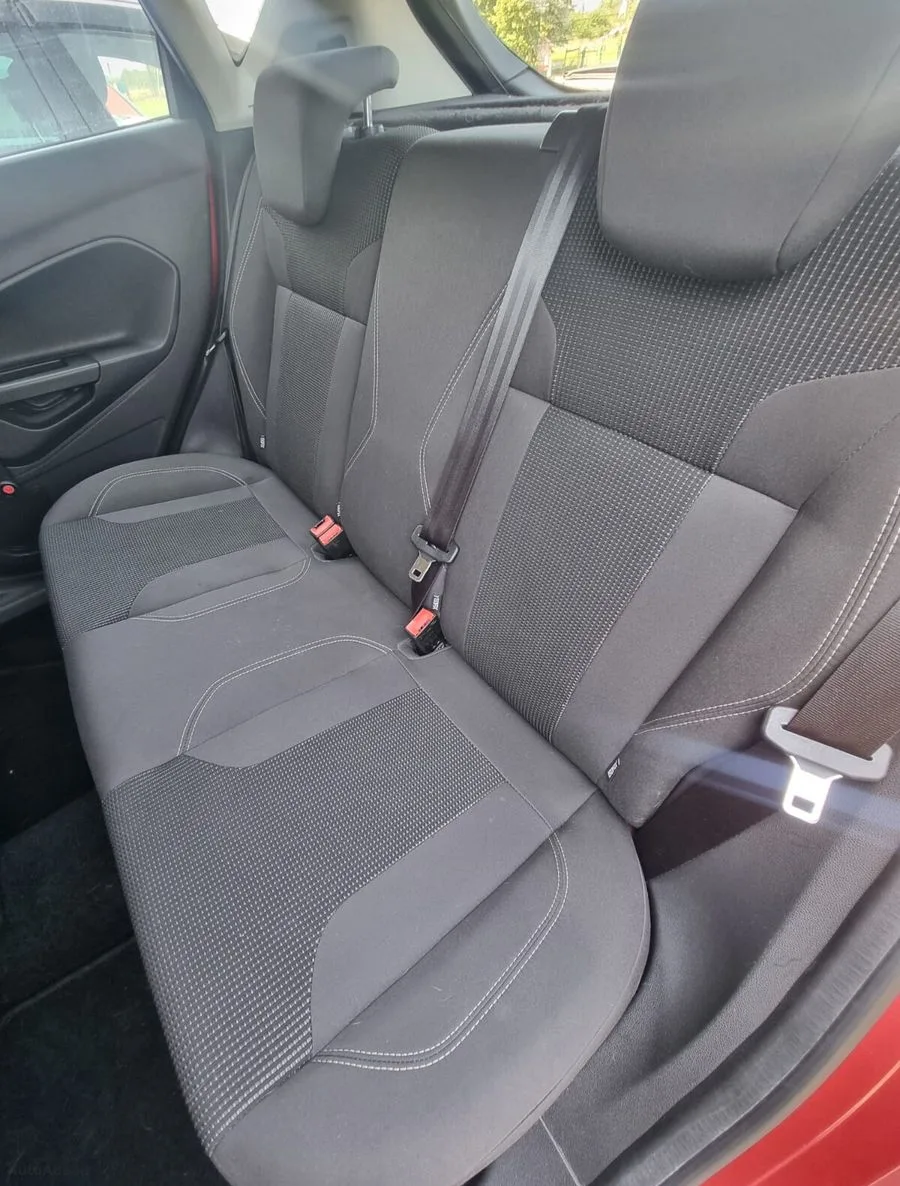 2016 Ford Fiesta – photo 20
