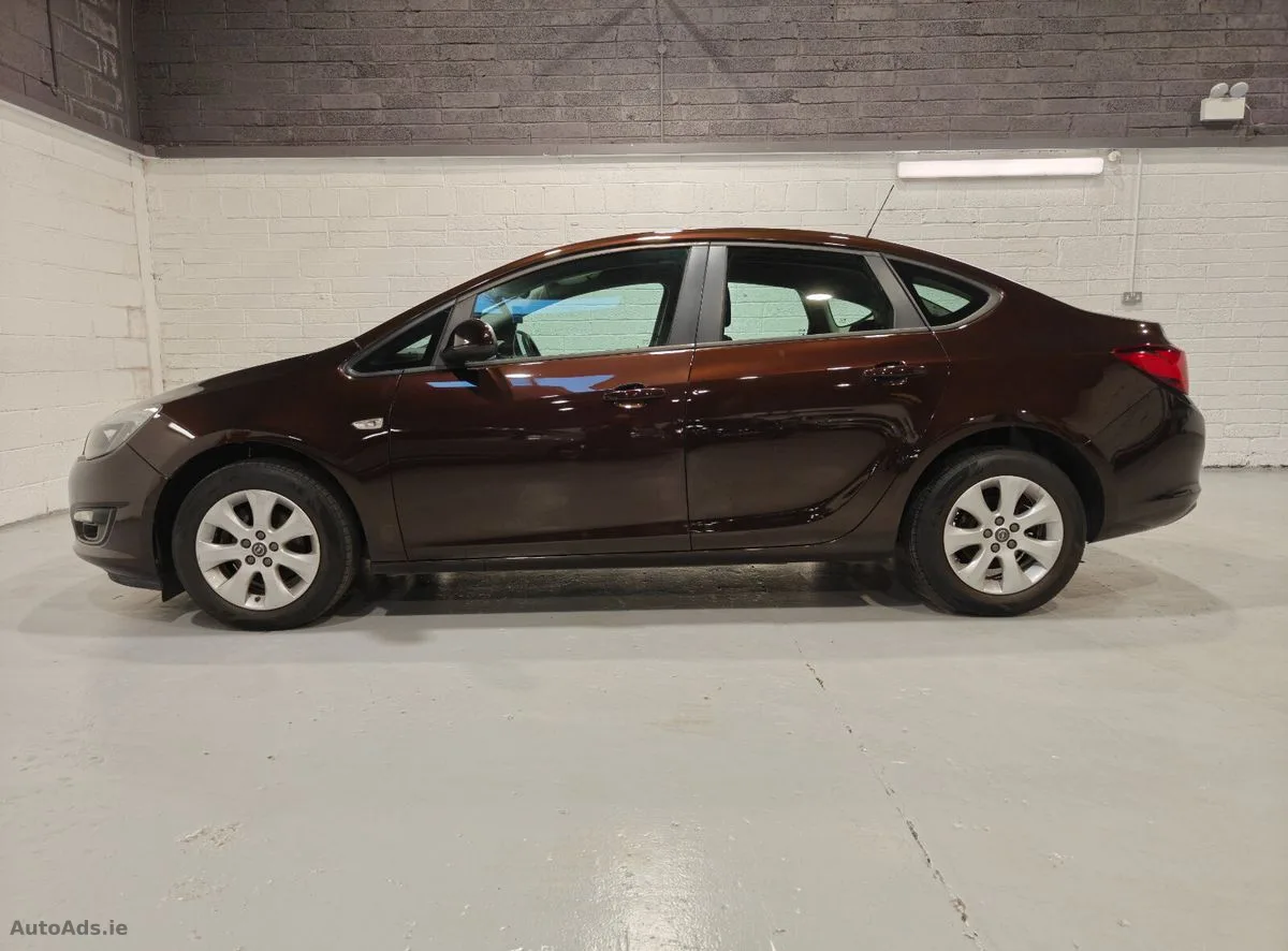 2014 Opel Astra – photo 4