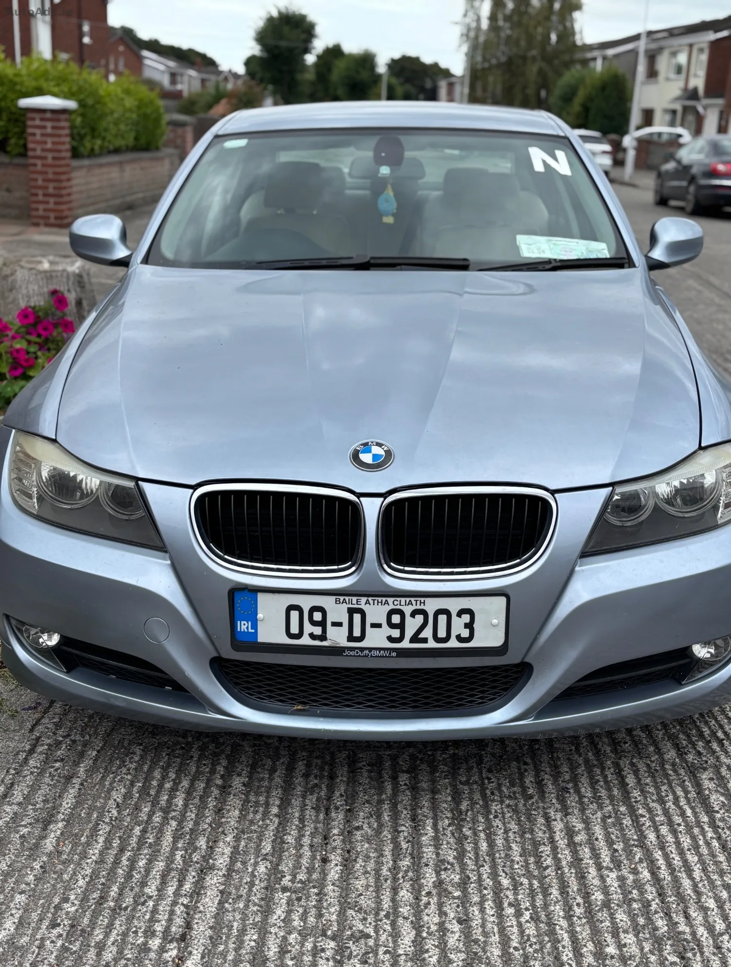 2009 BMW 3 Series – photo 2