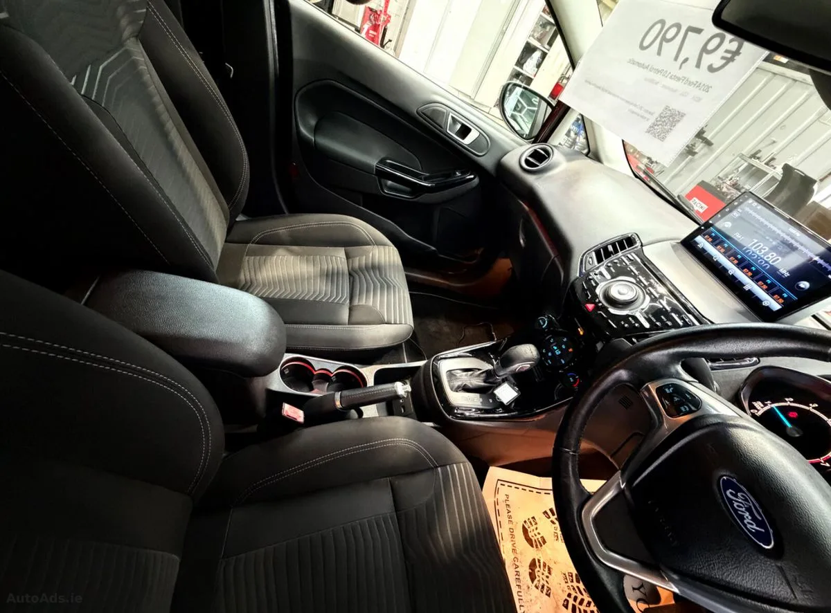 2014 Ford Fiesta – photo 12