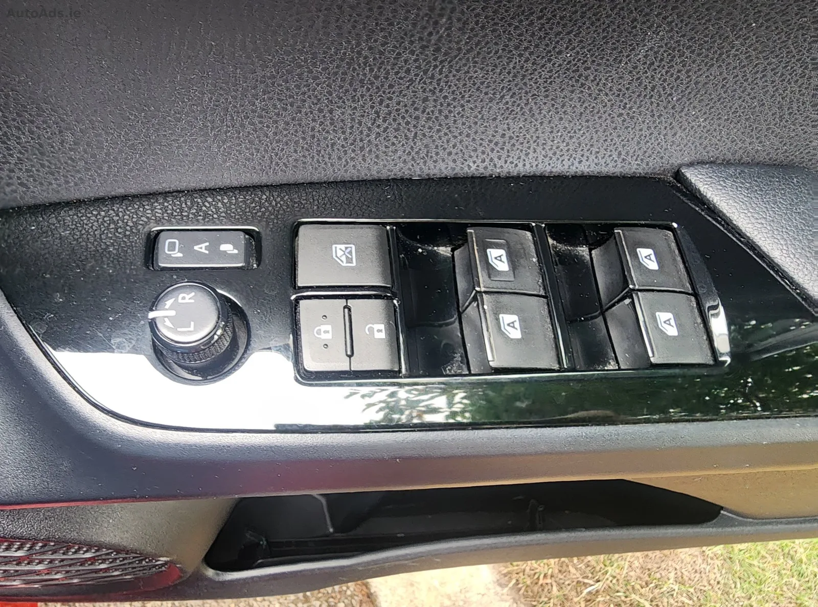2016 Toyota Prius – photo 10