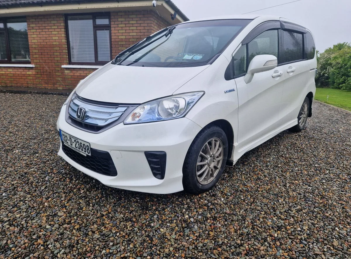 2013 Honda Freed – photo 6