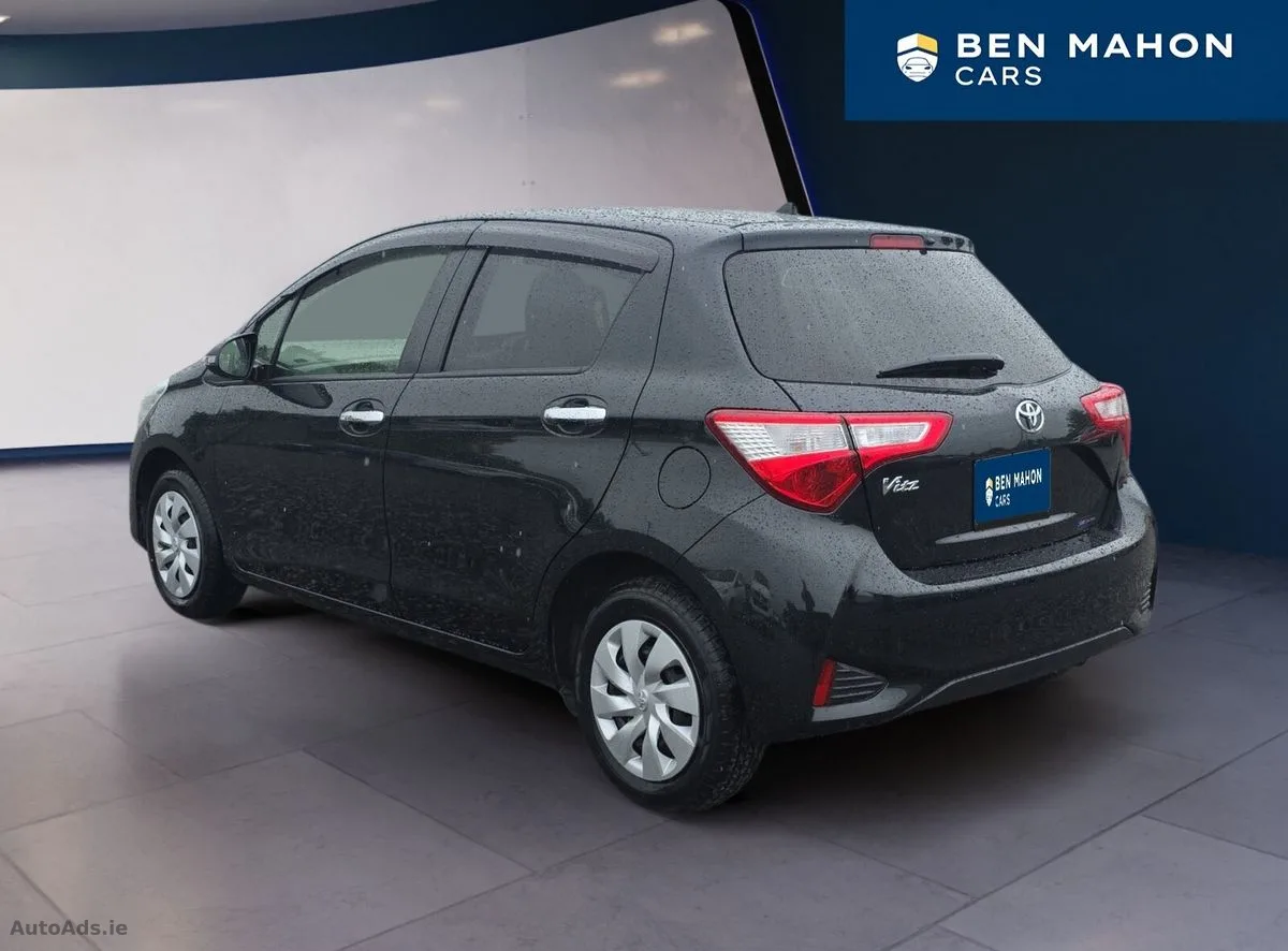 2019 Toyota Vitz – photo 3
