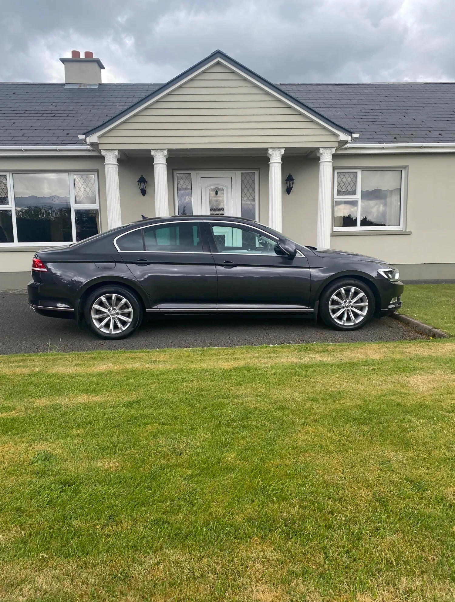 2019 Volkswagen Passat – photo 1