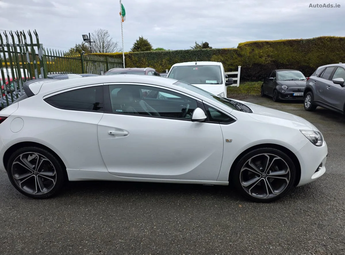 2017 Vauxhall Astra – photo 2