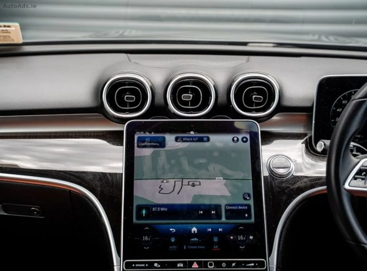 2024 Mercedes-Benz C-Class – photo 9