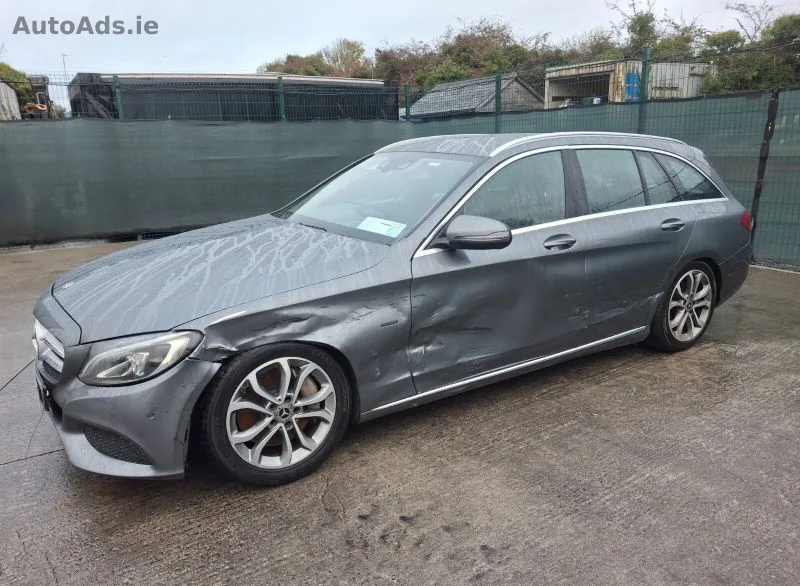2018 MERCEDES C-Class