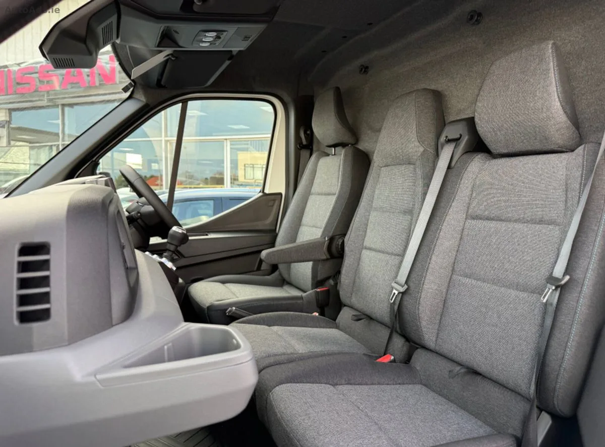 2026 Nissan Interstar – photo 17