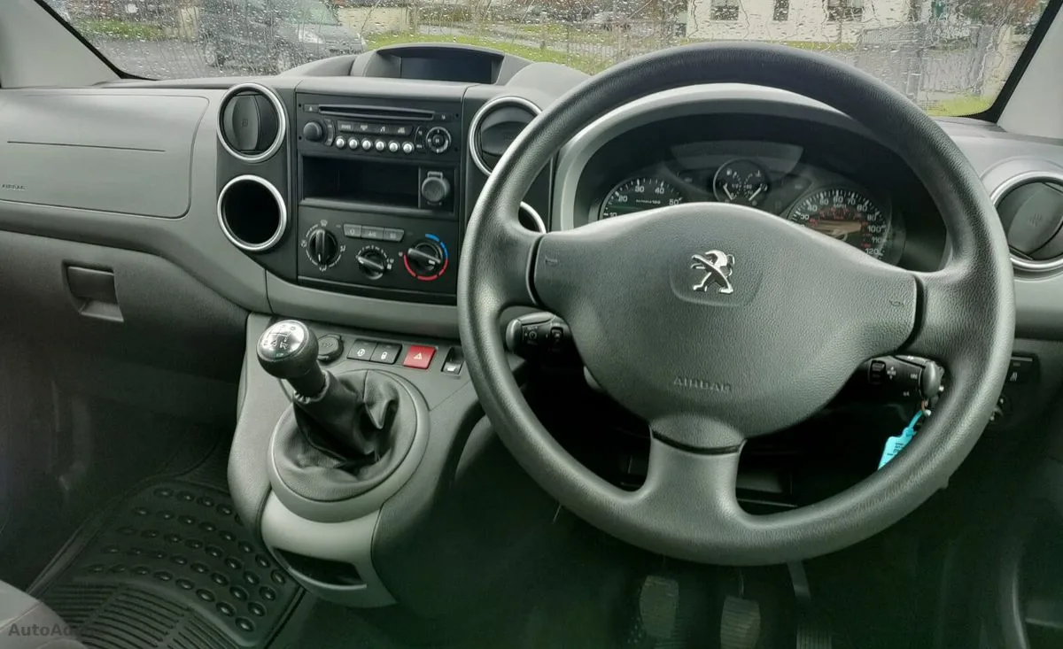 2018 Peugeot Partner – photo 12