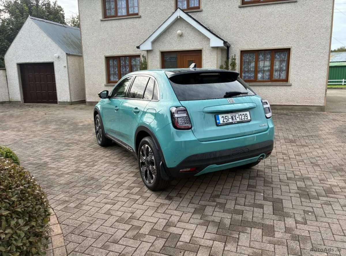 2025 Fiat 600 – photo 9