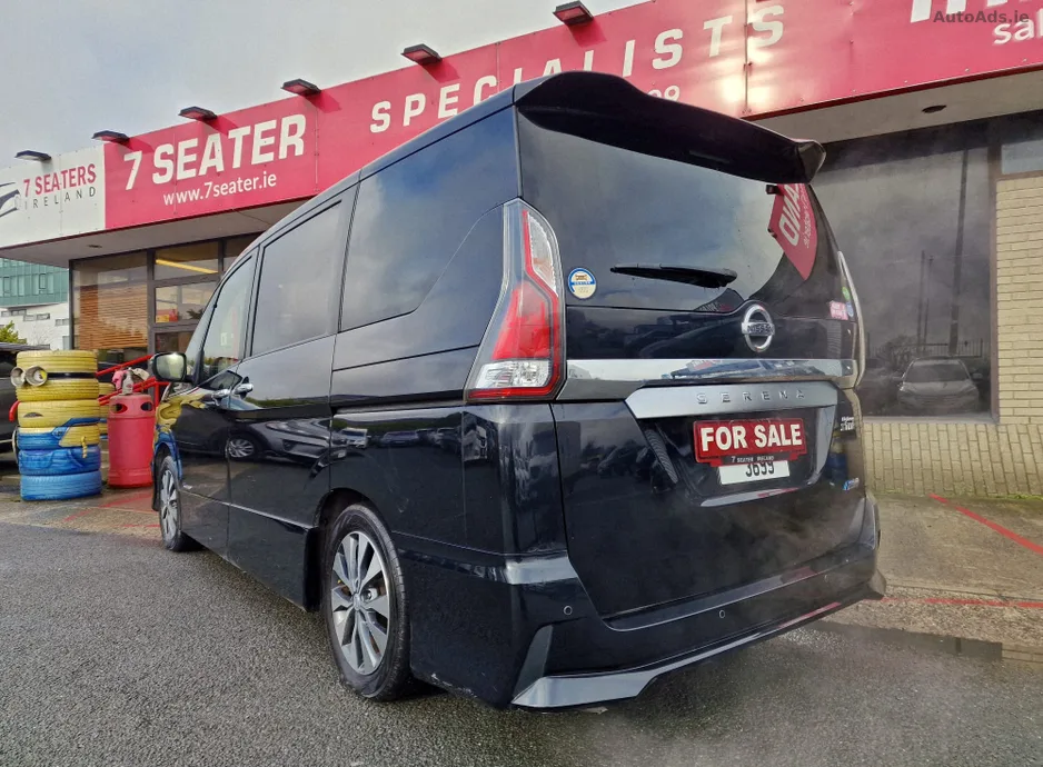 2017 Nissan Serena – photo 5