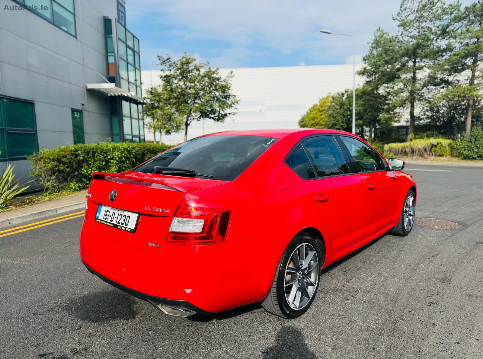 2016 Skoda Octavia – photo 2