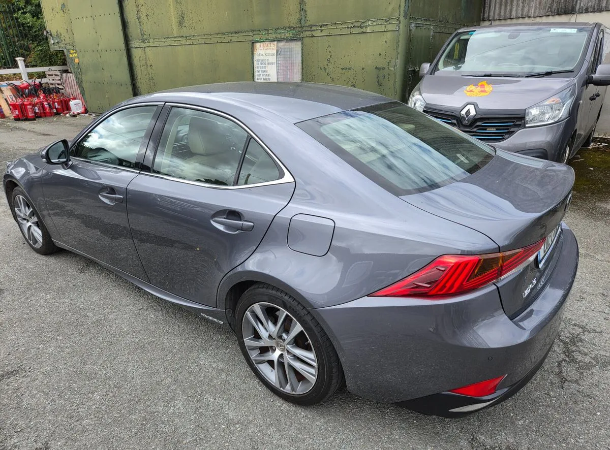 2020 Lexus IS – photo 4