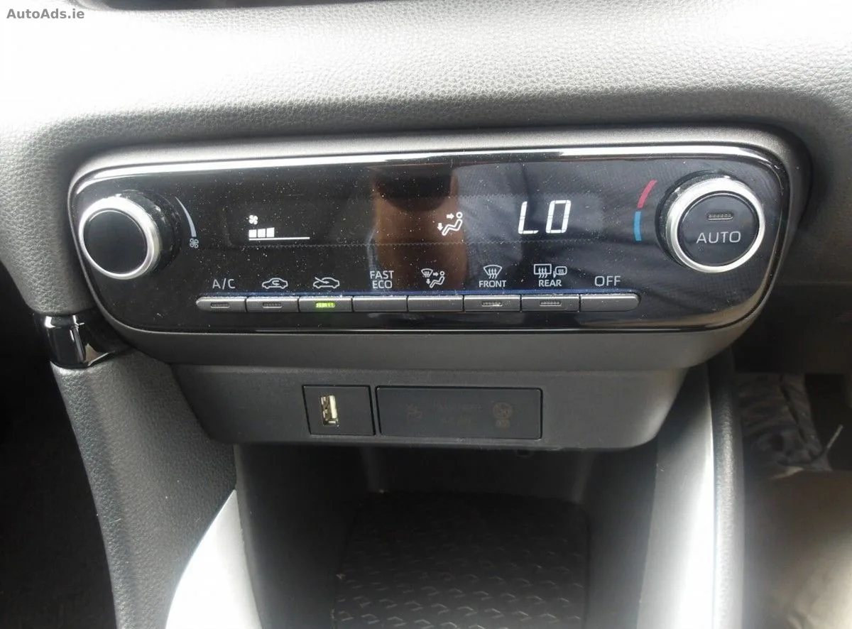 2023 Toyota Yaris – photo 11