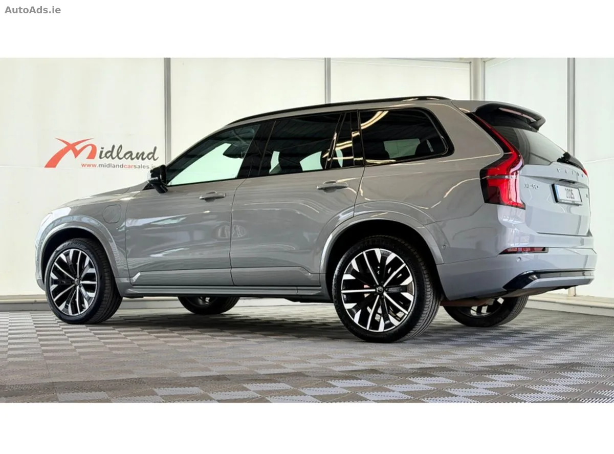 2025 Volvo XC90 – photo 12