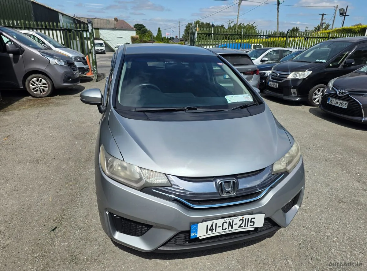 2014 Honda Fit – photo 2
