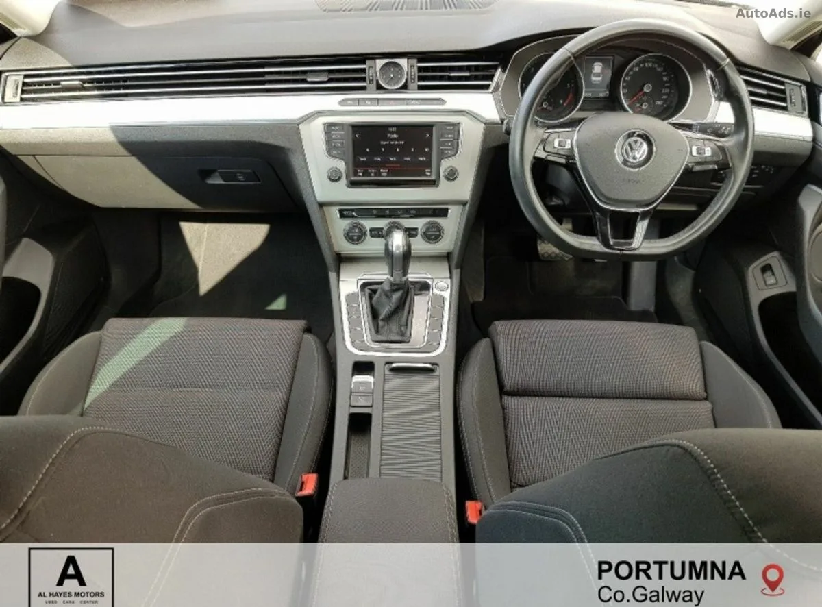 2017 Volkswagen Passat – photo 2