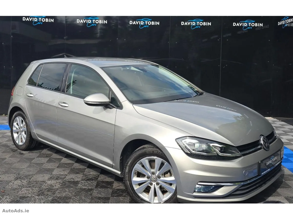 2017 Volkswagen Golf – photo 1