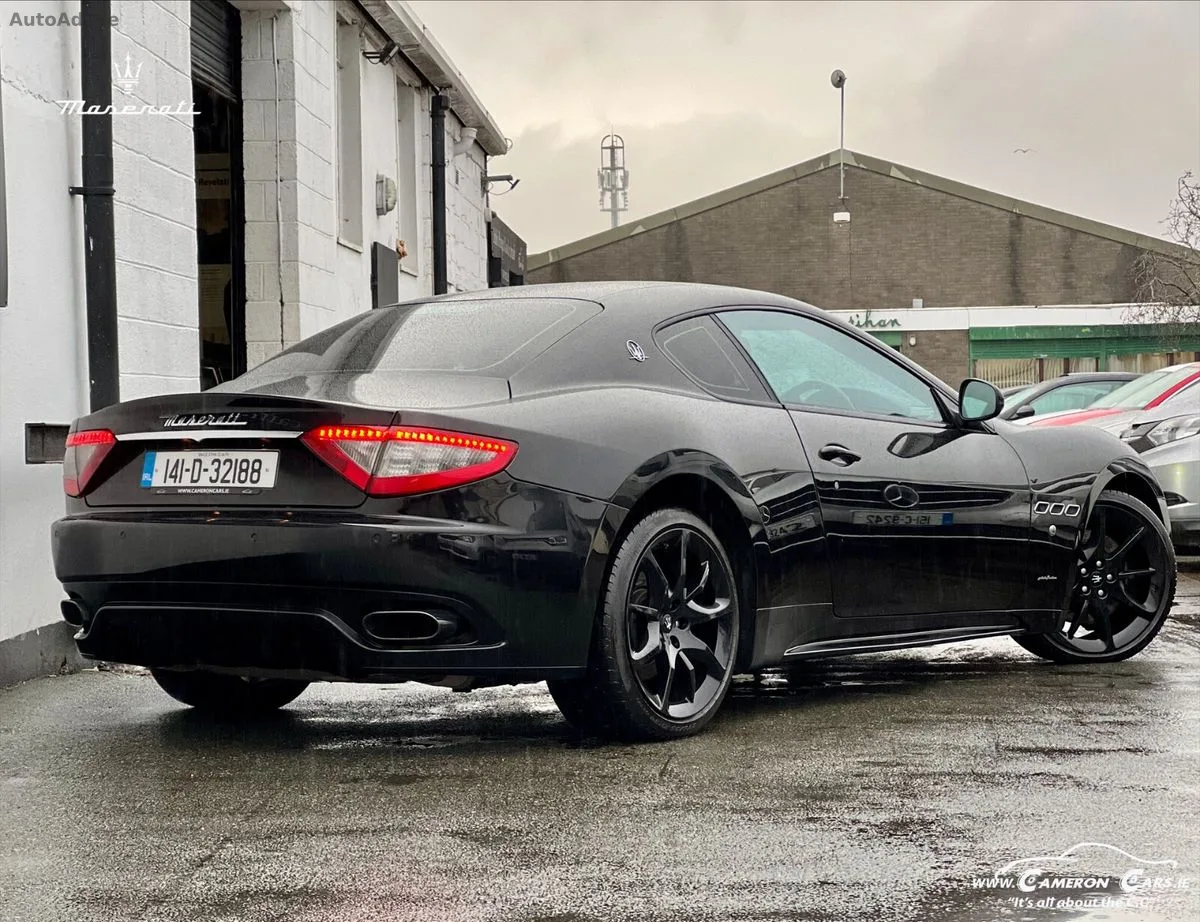 2014 Maserati Gran Turismo – photo 2