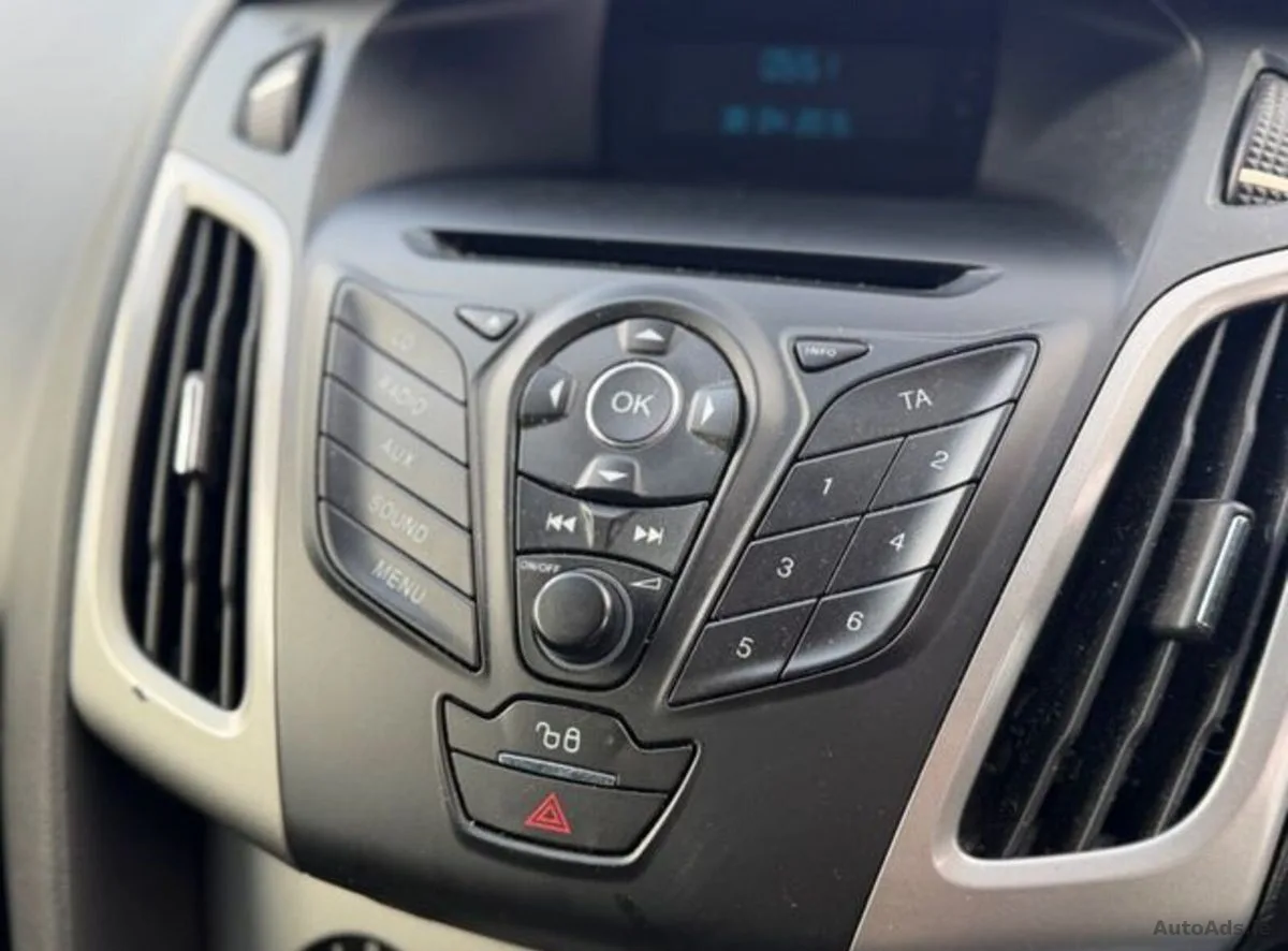 2013 Ford Focus – photo 11