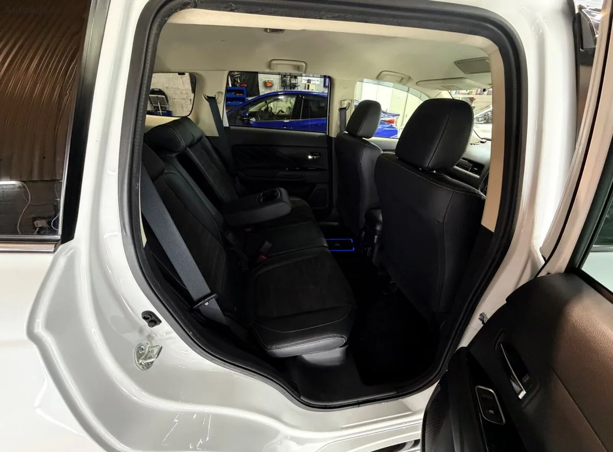 2018 Mitsubishi Outlander – photo 16