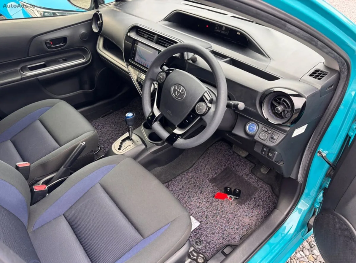 2017 Toyota Aqua – photo 6