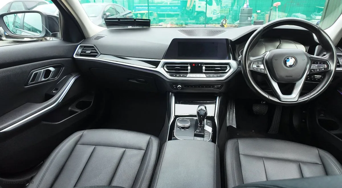 2021 BMW 3-Series – photo 12