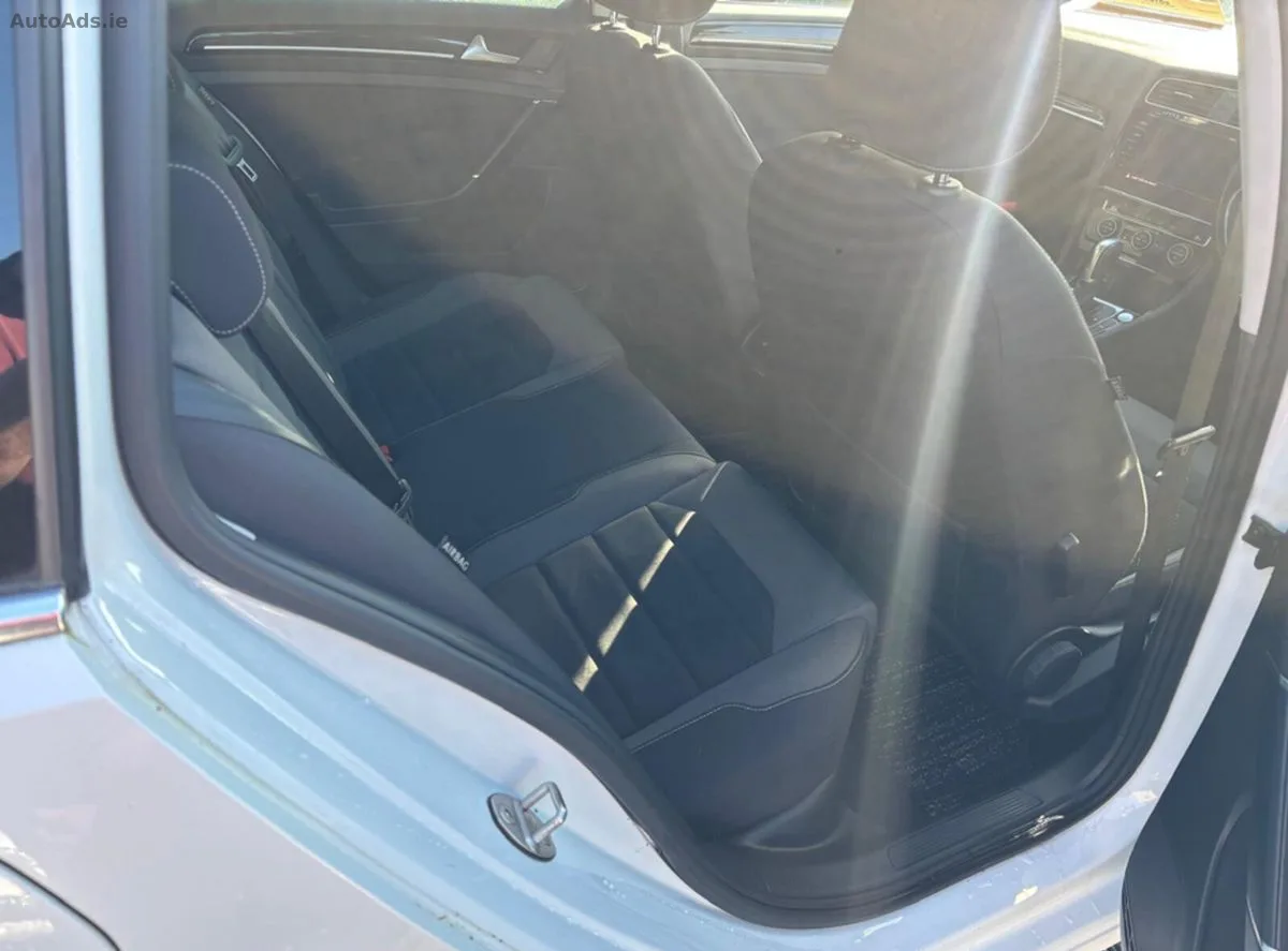 2019 Volkswagen Golf – photo 4