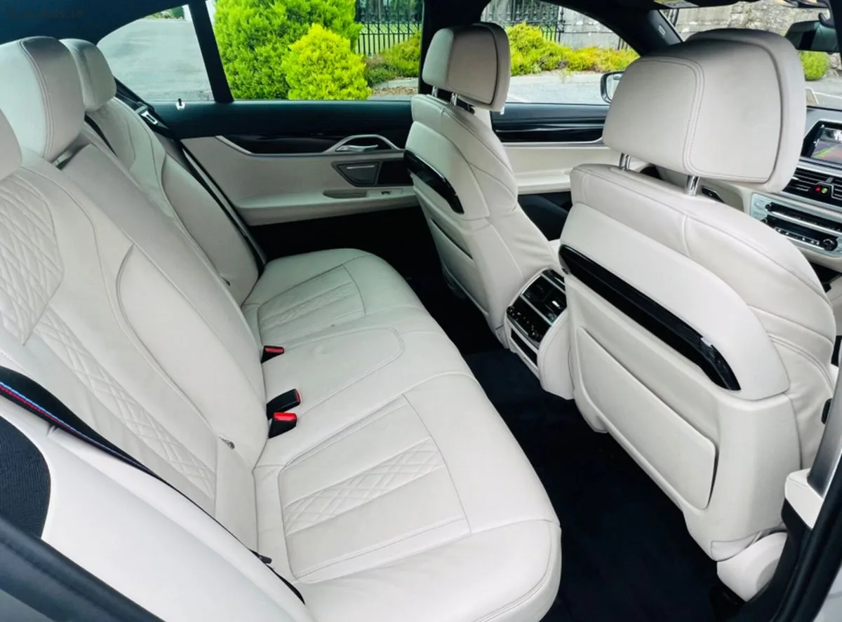 2019 BMW 7-Series – photo 12