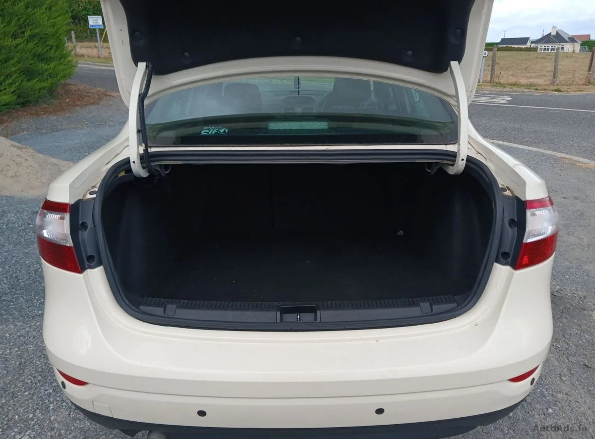 2014 Renault Fluence – photo 11