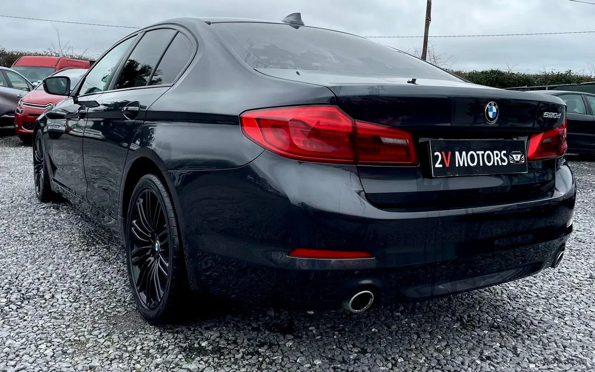 2019 BMW 5-Series – photo 4