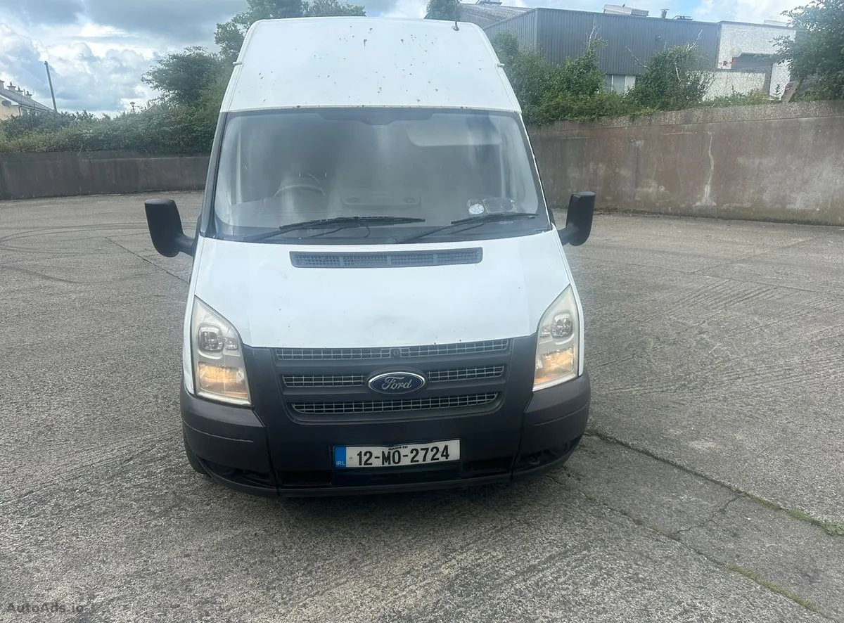 2012 Ford Transit – photo 2