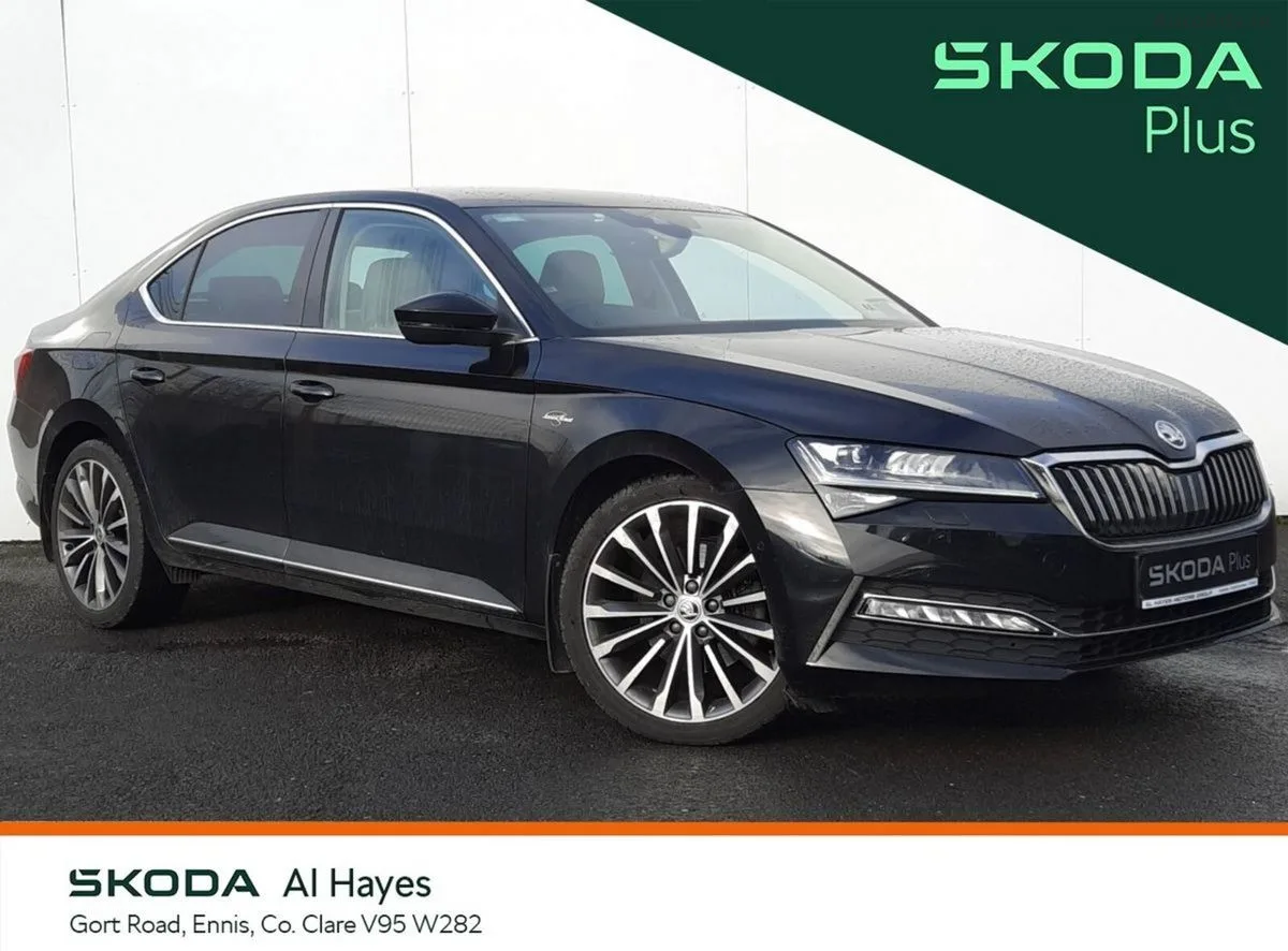 2023 Skoda Superb – photo 1