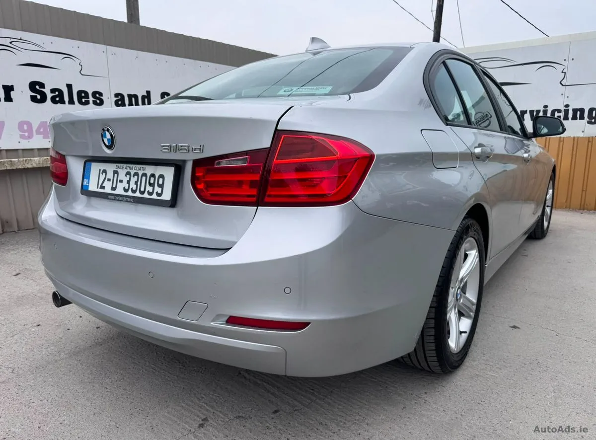 2012 BMW 3-Series – photo 13