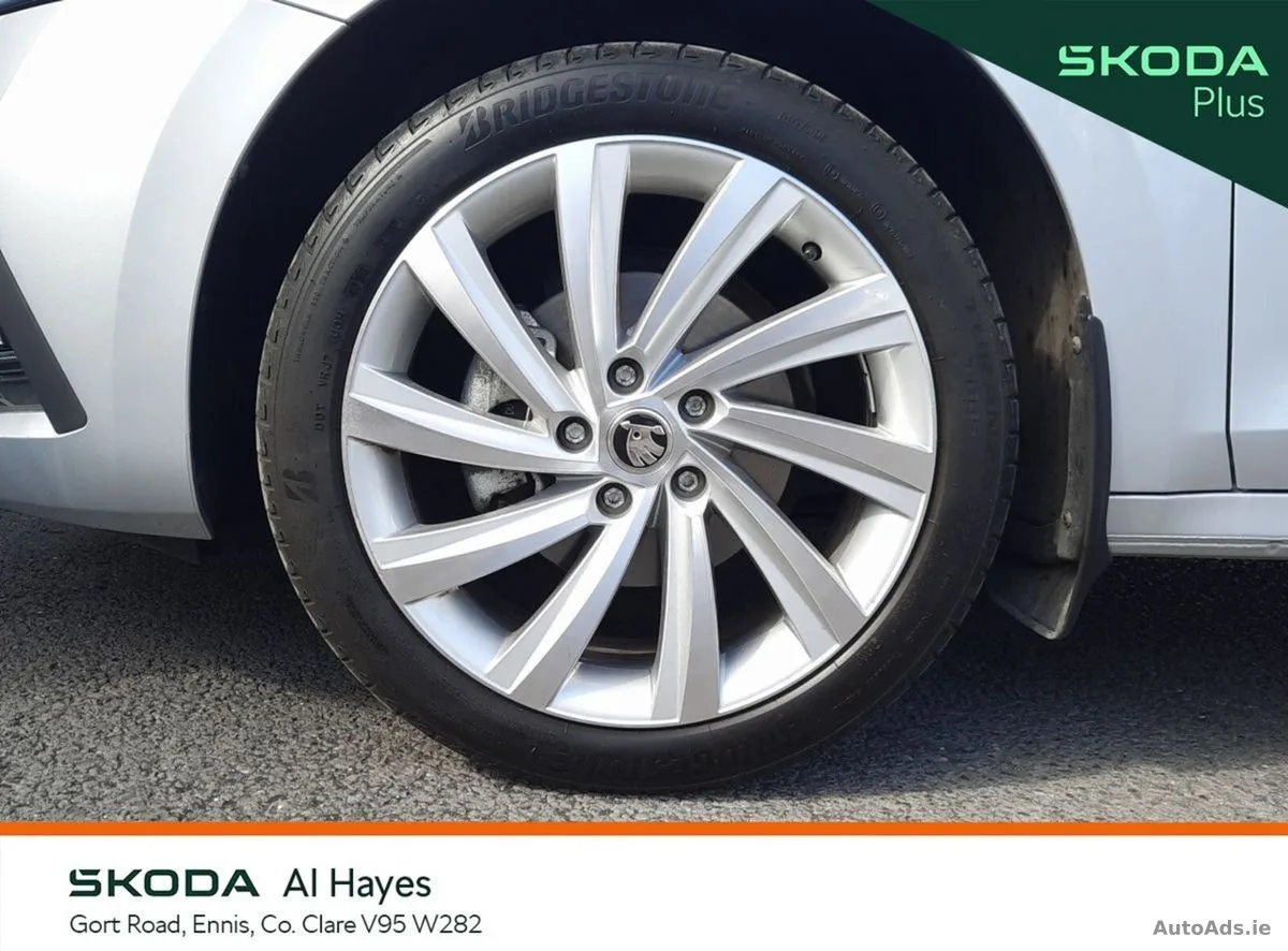2023 Skoda Octavia – photo 8