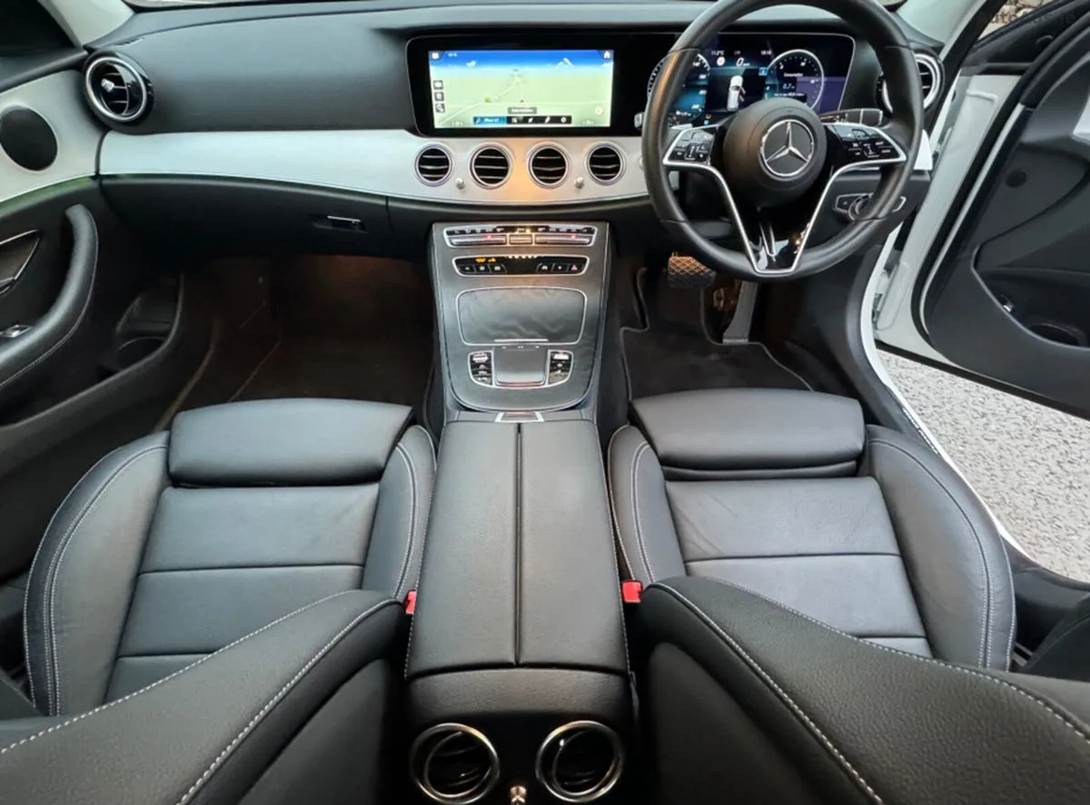 2022 Mercedes-Benz E-Class – photo 13