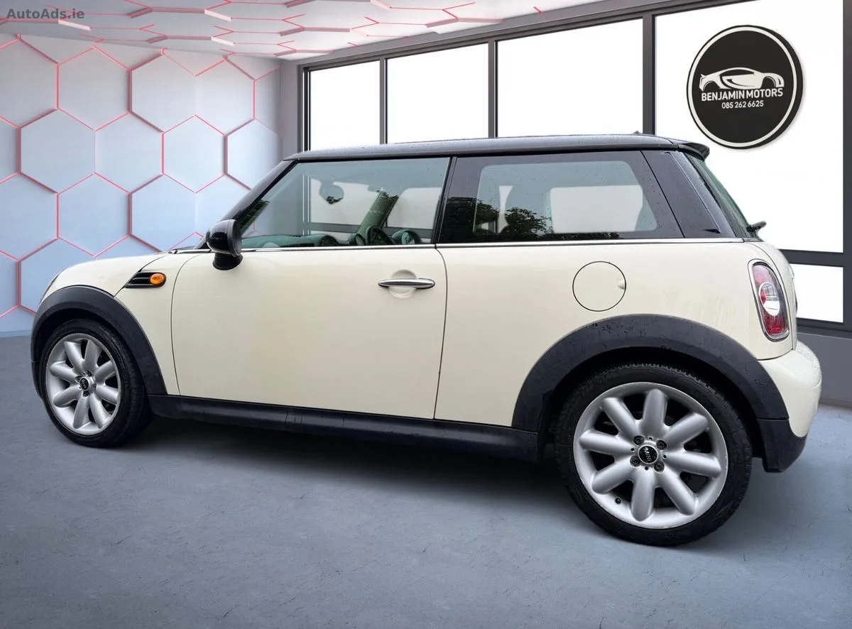 2010 Mini Cooper – photo 8