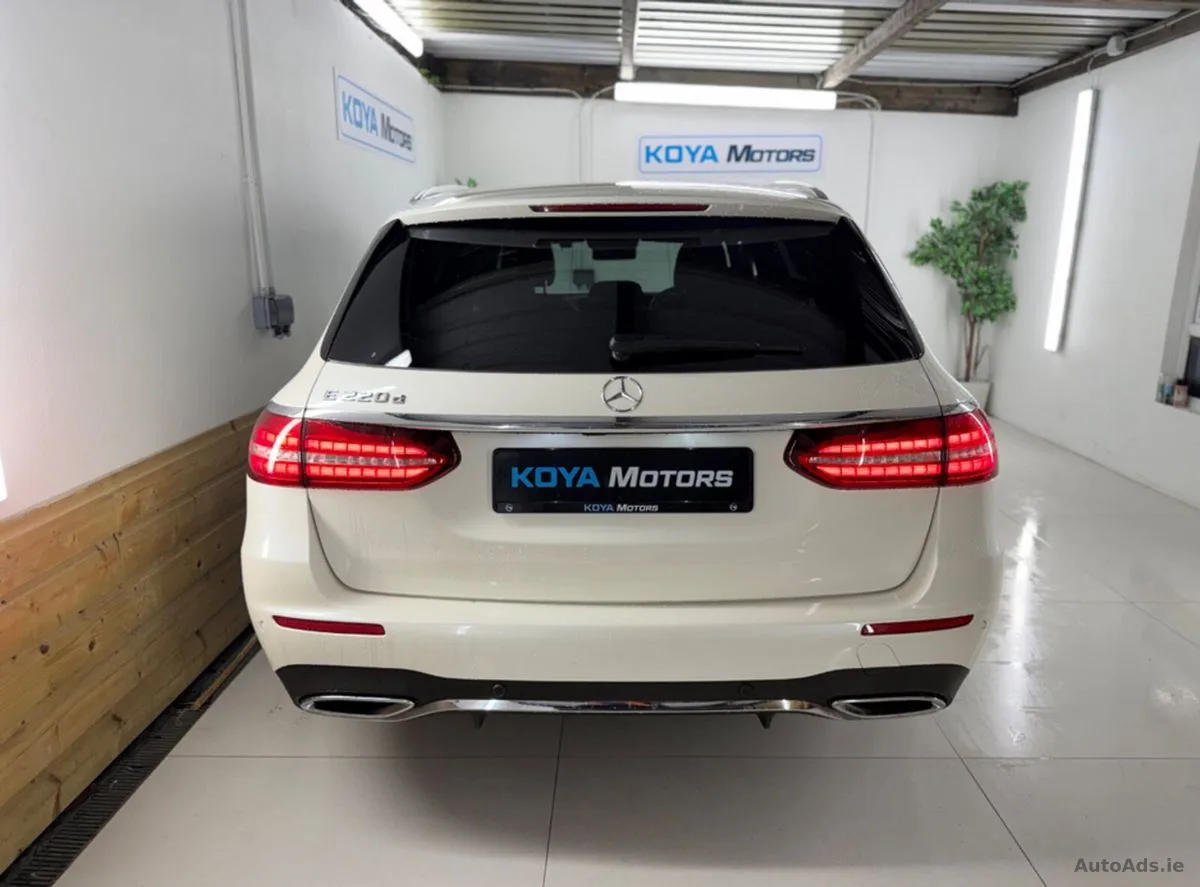 2021 Mercedes-Benz E-Class – photo 13