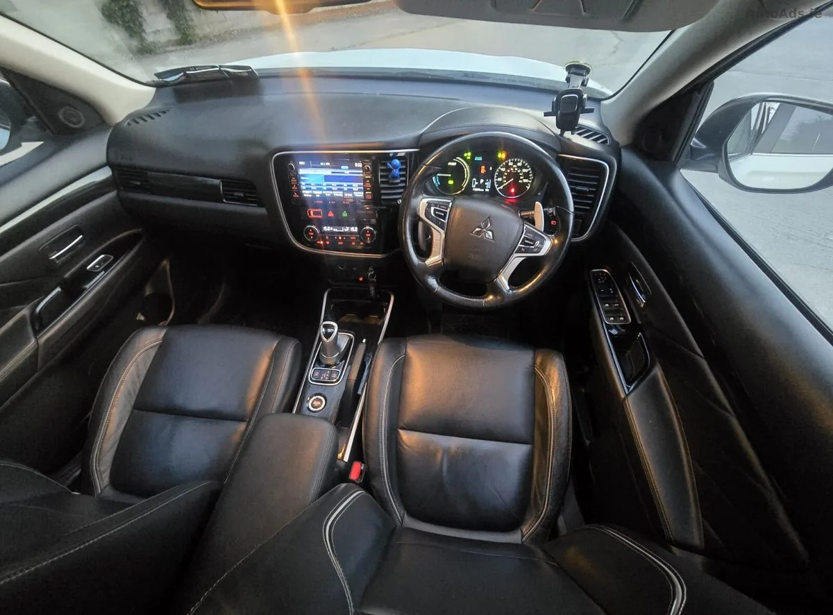 2016 Mitsubishi Outlander – photo 17