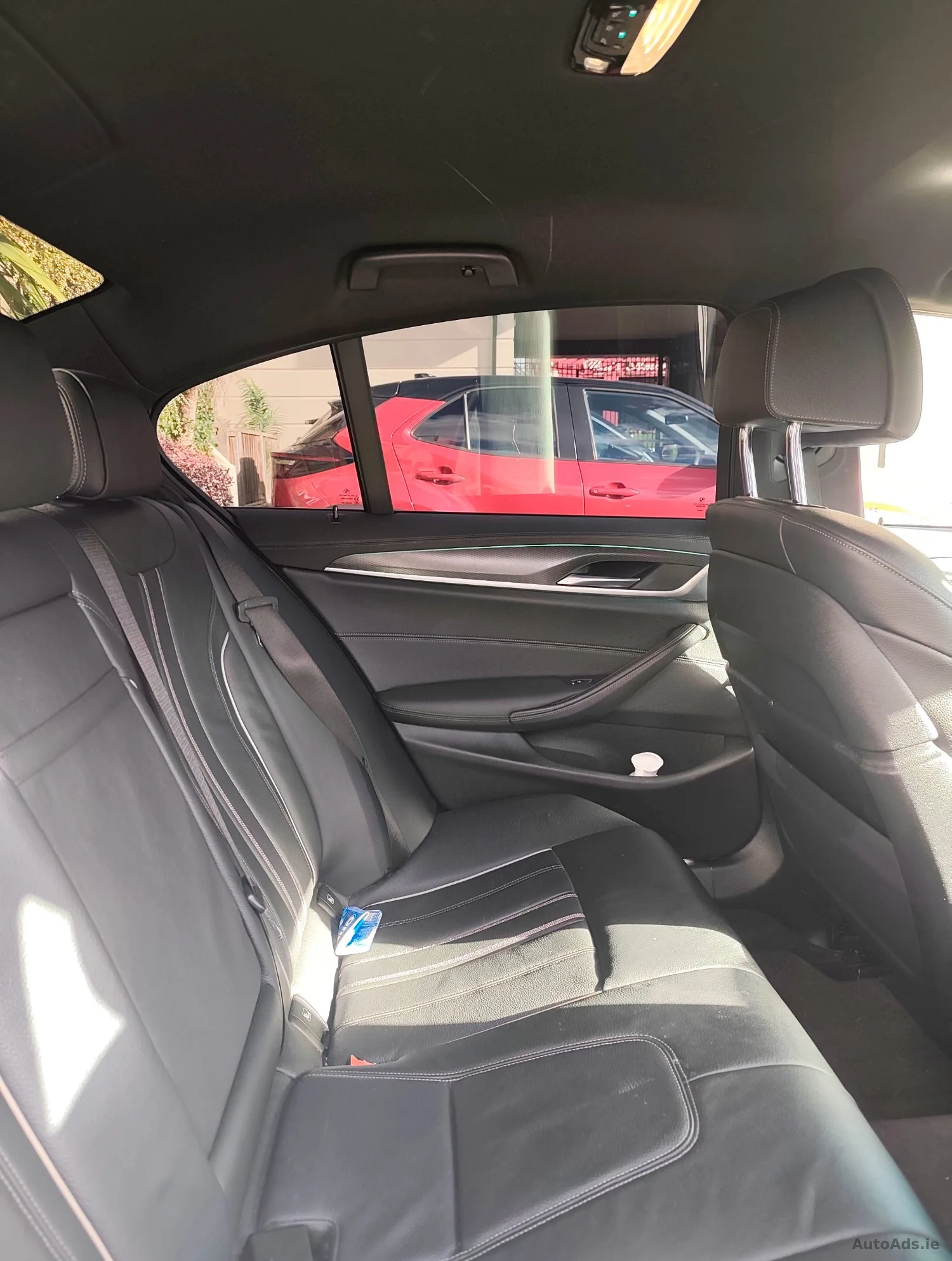2021 BMW 5 Series – photo 2